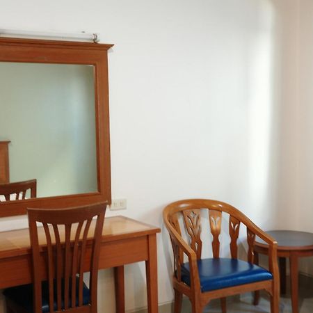 Bansuan Resort Nakhon Sawan Exterior foto