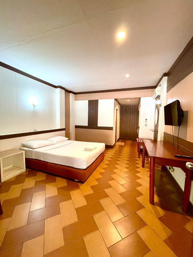 Bansuan Resort Nakhon Sawan Exterior foto