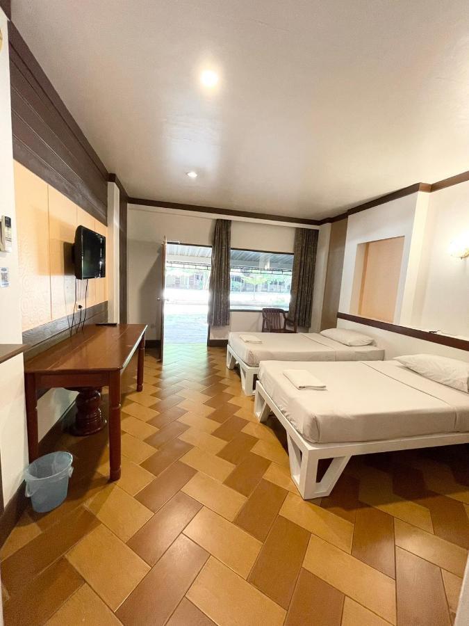 Bansuan Resort Nakhon Sawan Exterior foto