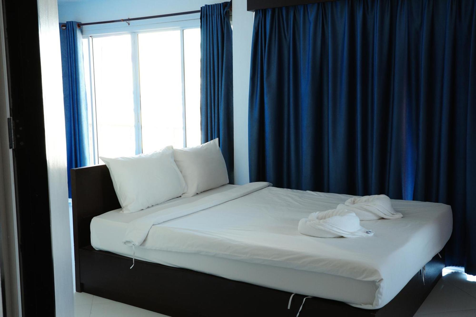 Bansuan Resort Nakhon Sawan Exterior foto